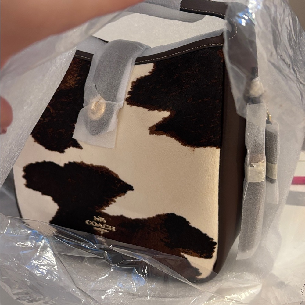 Coach Hadley Crossbody Bag - Brown and White Cow Print - Picture 3 of 8